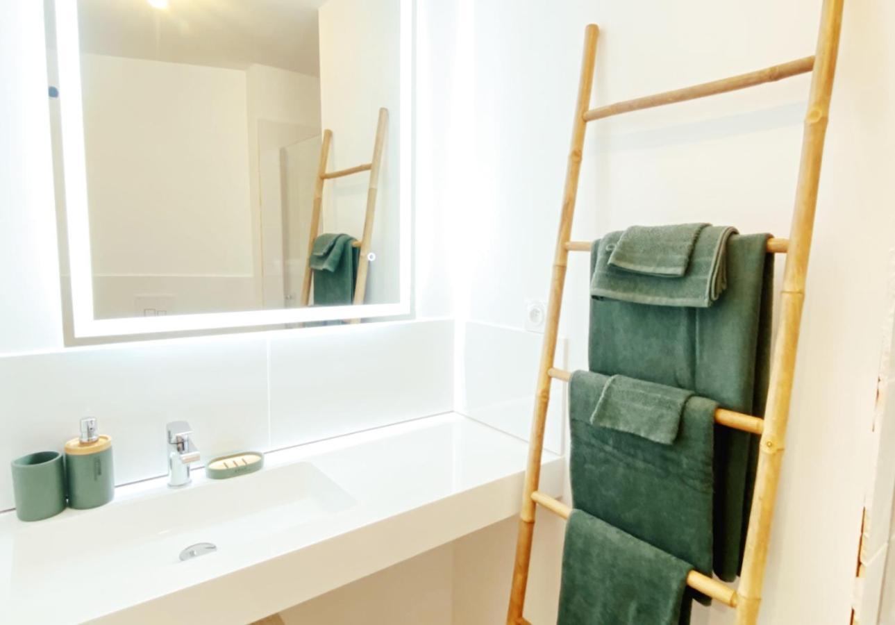 Le Terracotta ⸱ Stationnement Gratuit ⸱ Fibre Apartment Déols Екстериор снимка